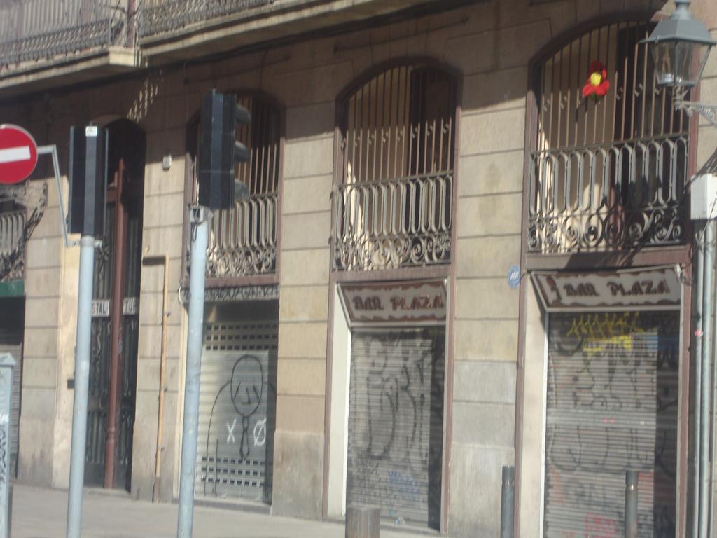 Hostel Turisol Barcelona Exterior photo
